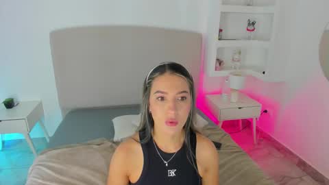 Aleksandra  online show from 01/10/26, 12:40