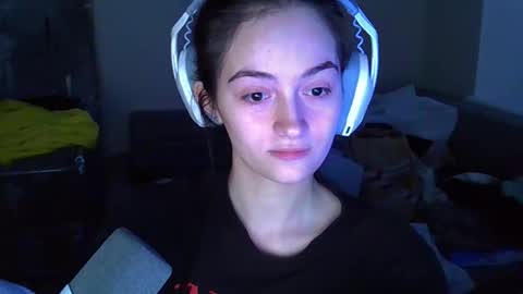 Snapshot of alena_0707 chatting on 01/12/26, 02:11 alena_0707 online show from 01/12/26, 02:11