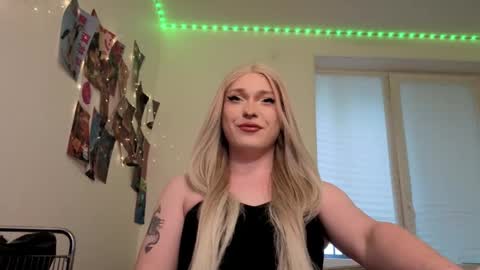 ALENA  INDEPENDENT MODEL online show from 05/28/26, 06:10