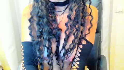 Snapshot of alenablack chatting on 06/15/26, 11:07 Luly online show from 06/15/26, 11:07