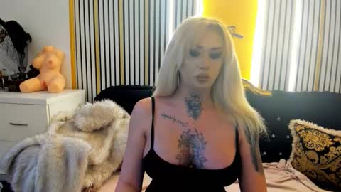 alenarios online show from 11/24/25, 07:41