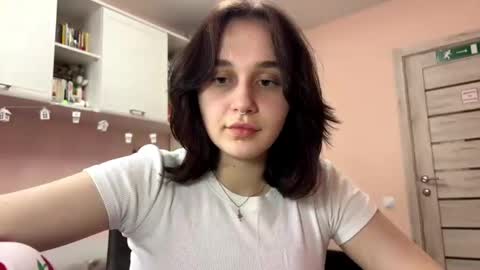 Snapshot of alenebroussard chatting on 04/12/26, 12:10 Nora online show from 04/12/26, 12:10