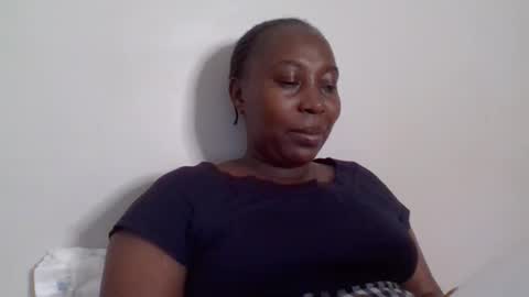 Snapshot of alesha_ chatting on 12/23/25, 07:28 Noreen Kennth and Emilly online show from 12/23/25, 07:28