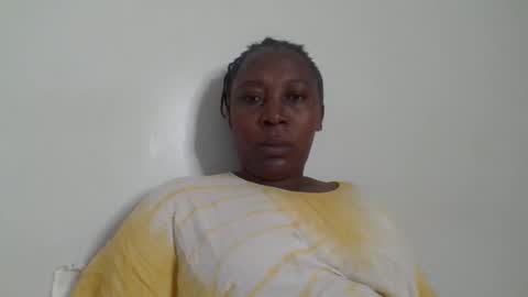 Snapshot of alesha_ chatting on 02/08/26, 01:25 Noreen Kennth and Emilly online show from 02/08/26, 01:25