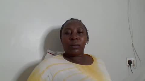 Snapshot of alesha_ chatting on 02/19/26, 06:59 Noreen Kennth and Emilly online show from 02/19/26, 06:59