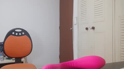 Snapshot of alesia_jones01 chatting on 02/03/26, 06:40 Alesia jones01 online show from 02/03/26, 06:40