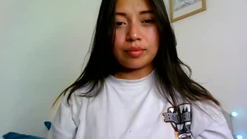QUEEN OFF MILk  IM BACK  15 NOV online show from 05/24/26, 07:30