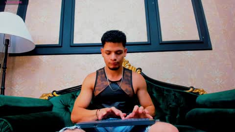 Snapshot of aless_king chatting on 01/11/25, 11:45 Alessandro King online show from 01/11/25, 11:45