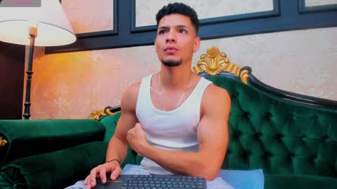 Snapshot of aless_king chatting on 01/30/25, 11:22 Alessandro King online show from 01/30/25, 11:22