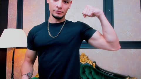 Snapshot of aless_king chatting on 01/31/25, 11:24 Alessandro King online show from 01/31/25, 11:24