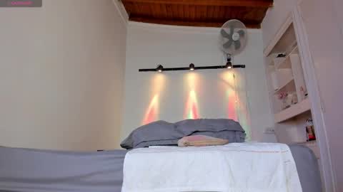 Alessa online show from 12/16/25, 10:09