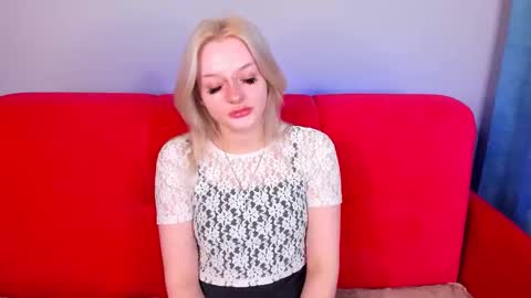 alessakiss online show from 10/17/25, 01:42