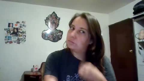 Alessandra Conrado online show from 12/05/25, 06:33