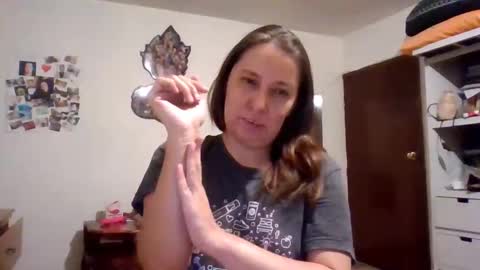 Alessandra Conrado online show from 02/18/26, 07:04