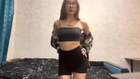 Snapshot of alessandralogalbo chatting on 02/27/26, 01:22 Emma online show from 02/27/26, 01:22