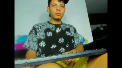 Snapshot of alessandro__777 chatting on 09/19/25, 02:13 Alessandro online show from 09/19/25, 02:13