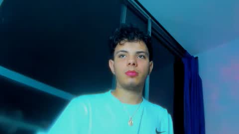 Snapshot of alessandro__777 chatting on 10/16/25, 03:18 Alessandro online show from 10/16/25, 03:18