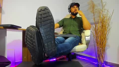 Snapshot of alessandro__wye chatting on 12/03/24, 11:01 ALESSANDRO WYE online show from 12/03/24, 11:01