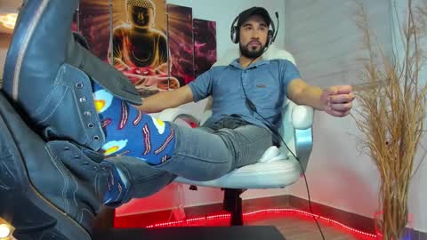 Snapshot of alessandro__wye chatting on 02/18/25, 08:05 ALESSANDRO WYE online show from 02/18/25, 08:05