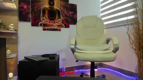 Snapshot of alessandro__wye chatting on 03/03/25, 06:44 ALESSANDRO WYE online show from 03/03/25, 06:44