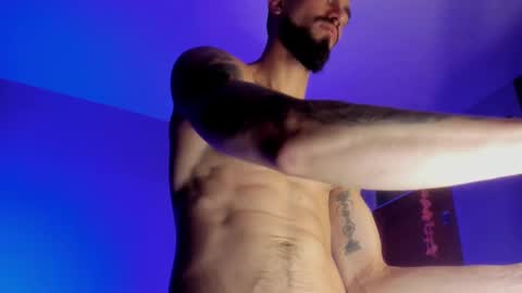 Snapshot of alessandro_dibellucci chatting on 01/25/25, 06:23 Kciqu3 Independent model online show from 01/25/25, 06:23