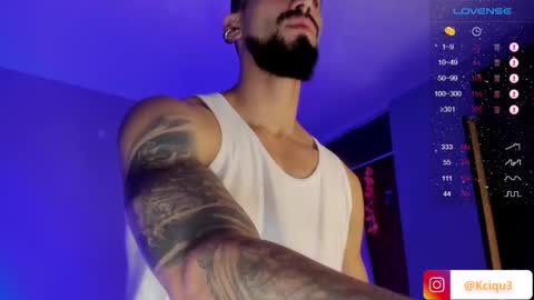 Snapshot of alessandro_dibellucci chatting on 01/26/25, 01:47 Kciqu3 Independent model online show from 01/26/25, 01:47