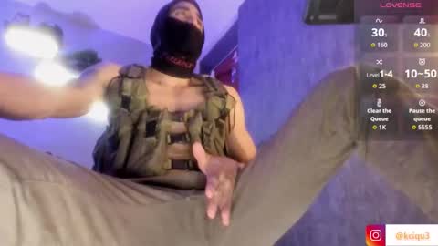 Snapshot of alessandro_dibellucci chatting on 11/21/25, 02:43 Kciqu3 Independent model online show from 11/21/25, 02:43