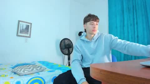 Alessandro Dybala online show from 03/17/26, 12:08