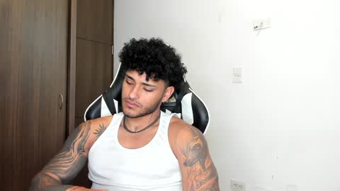 Snapshot of alessandro_vanni chatting on 12/08/24, 05:44 Alessandro Vanni online show from 12/08/24, 05:44