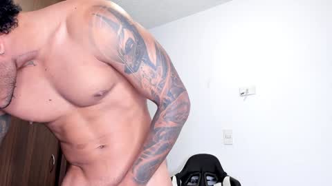 Snapshot of alessandro_vanni chatting on 12/16/24, 04:27 Alessandro Vanni online show from 12/16/24, 04:27