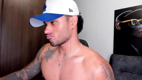 Snapshot of alessandro_vanni chatting on 03/12/25, 09:23 Alessandro Vanni online show from 03/12/25, 09:23