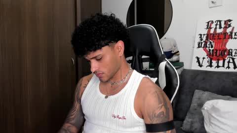 Snapshot of alessandro_vanni chatting on 09/11/25, 01:39 Alessandro Vanni online show from 09/11/25, 01:39