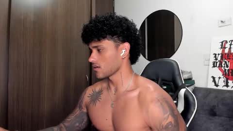 Snapshot of alessandro_vanni chatting on 09/22/25, 01:29 Alessandro Vanni online show from 09/22/25, 01:29