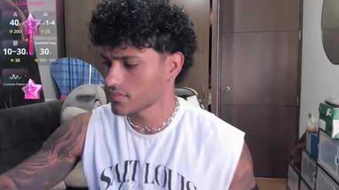 Snapshot of alessandro_vanni chatting on 11/10/25, 01:32 Alessandro Vanni online show from 11/10/25, 01:32