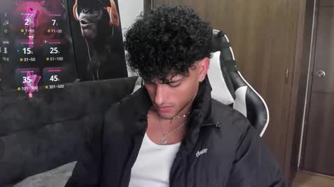 Snapshot of alessandro_vanni chatting on 11/12/25, 10:41 Alessandro Vanni online show from 11/12/25, 10:41