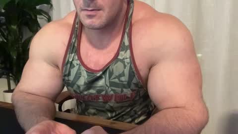 Alessandrobuilder online show from 10/14/25, 07:36