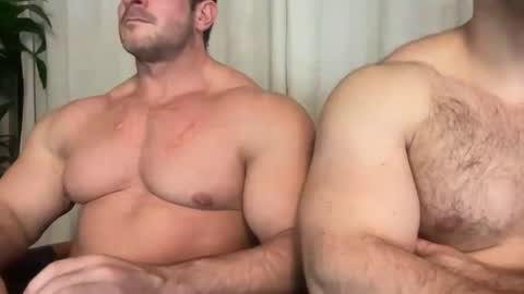 Alessandrobuilder online show from 11/22/25, 12:09