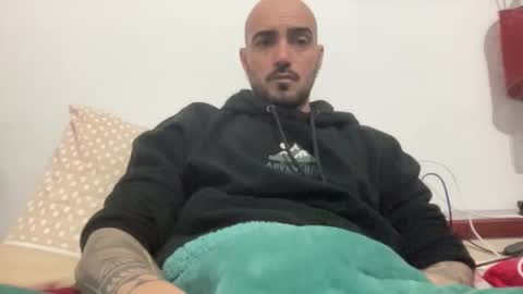 alessandromori91 online show from 01/12/26, 09:42