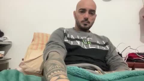 alessandromori91 online show from 01/18/26, 08:34