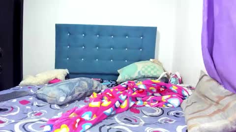 alessia_hot1 online show from 02/17/26, 06:32