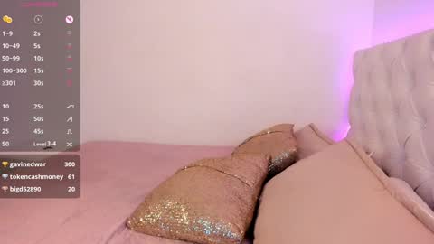 Snapshot of alessiabaum18 chatting on 12/31/24, 06:05 CATA online show from 12/31/24, 06:05