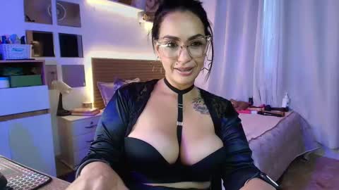 alessia online show from 04/30/26, 08:26