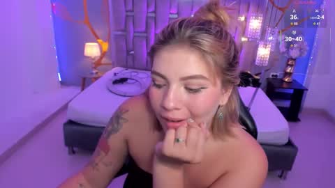 Snapshot of alessiadouce chatting on 11/09/25, 04:44 Alessia online show from 11/09/25, 04:44