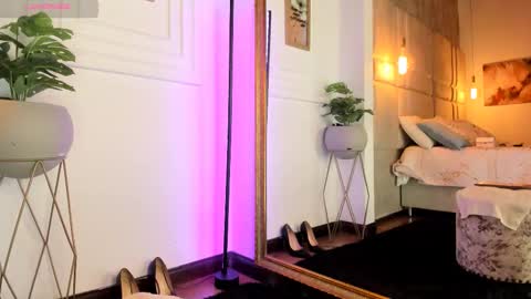 Alessia online show from 02/25/25, 07:09