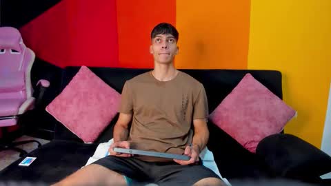 Alessio online show from 12/04/25, 12:03