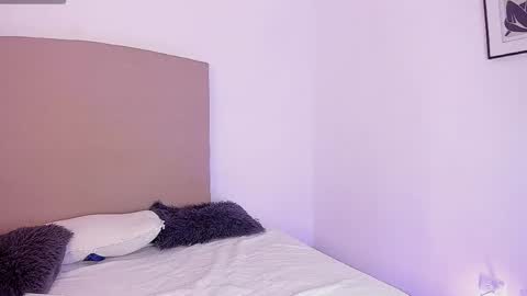 Alessia Moon online show from 05/13/26, 07:22