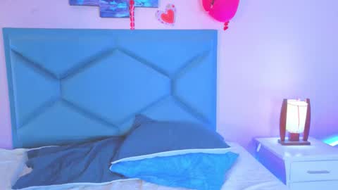 Snapshot of alesweett chatting on 02/25/26, 12:26 AleSweett online show from 02/25/26, 12:26