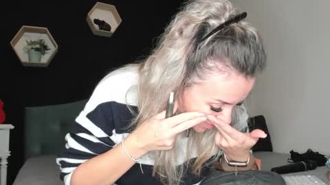 Snapshot of alesys69 chatting on 12/03/24, 08:39 alesys69 online show from 12/03/24, 08:39