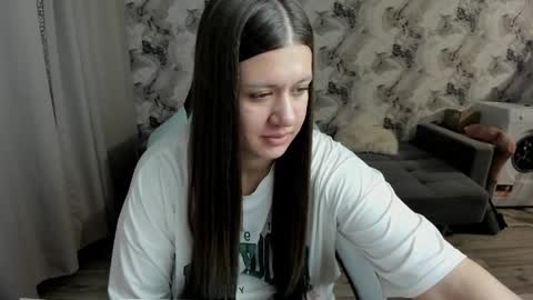 Aletta Oushen online show from 04/01/26, 02:03