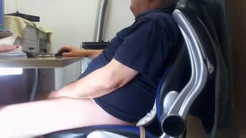 Snapshot of alex47100 chatting on 12/21/24, 02:58 alex47100 online show from 12/21/24, 02:58